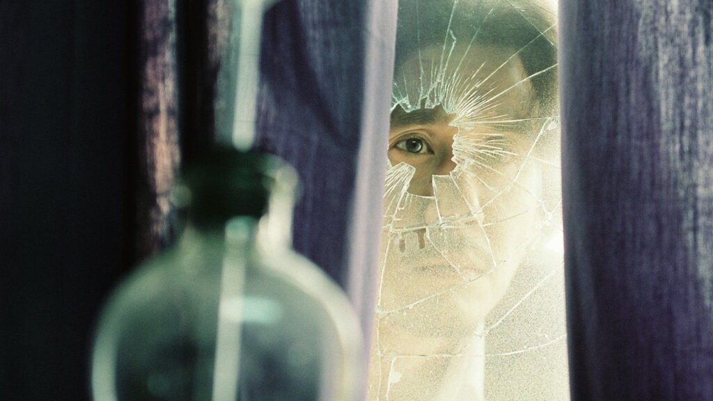 Кадр из фильма «Олдбой (2003)»
