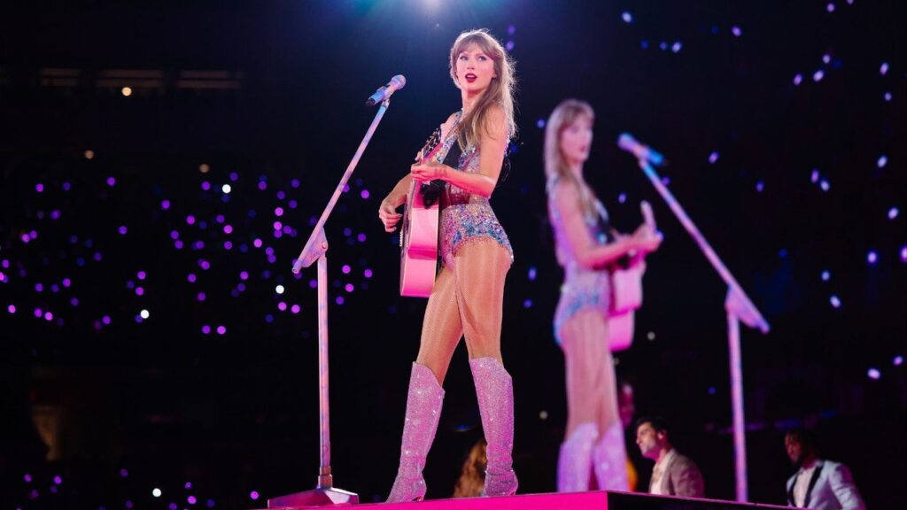 Кадр из фильма «Тейлор Свифт: The Eras Tour (2023)»