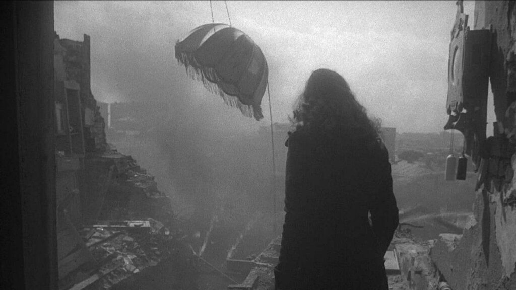 Кадр из фильма «Летят журавли (1957)»