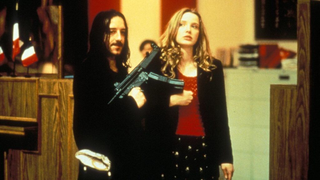 Кадр из фильма «Убить Зои (1993)»