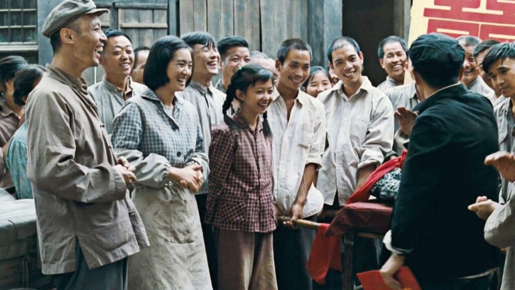 Кадр из фильма «Жить (1994)»
