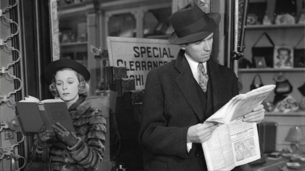 Кадр из фильма «Магазинчик за углом (1940)»