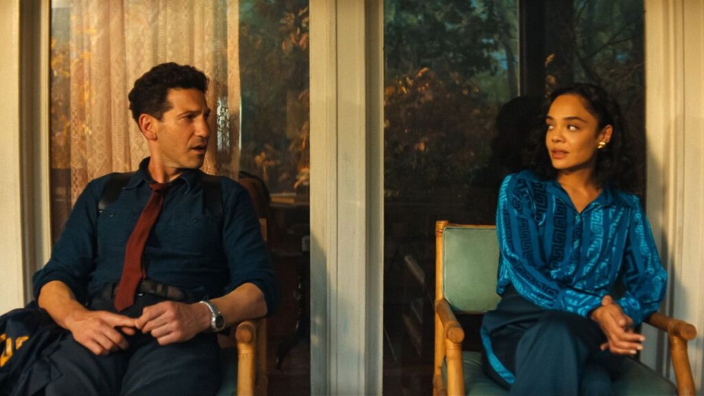 Кадр из фильма «Его и ее (2026)»