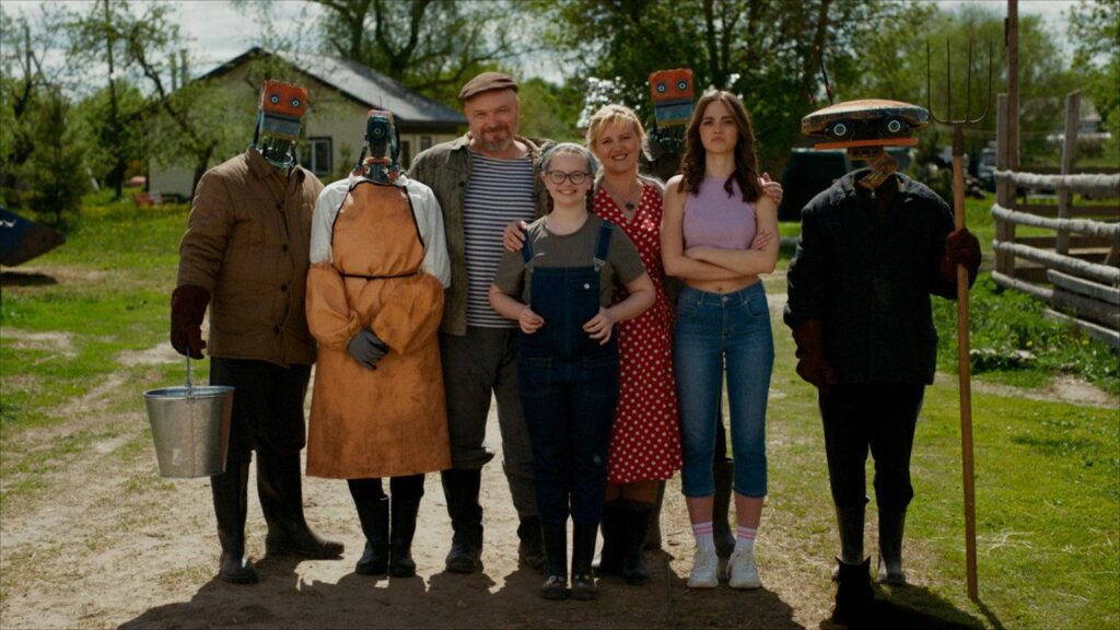 Кадр из фильма «Кибердеревня (2023)»