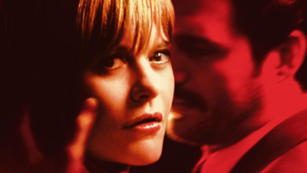 Кадр из фильма «Тёмная сторона страсти (2003)»