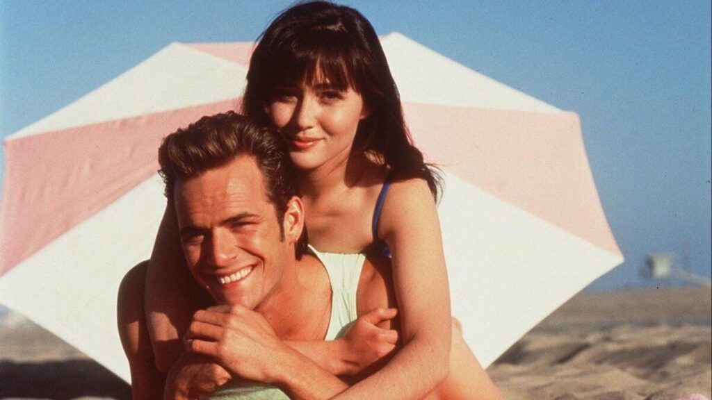 Кадр из фильма «Беверли-Хиллз 90210 (1990)»