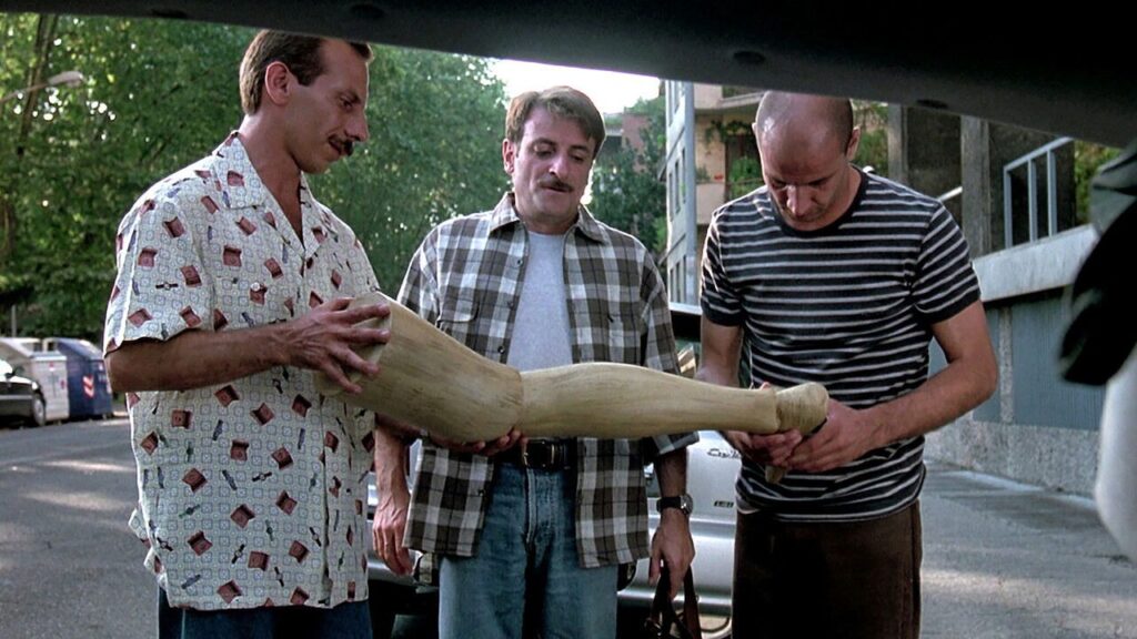 Кадр из фильма «Трое мужчин и нога (1997)»