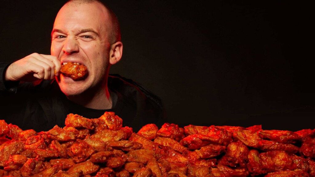Кадр из фильма «Hot Ones (2015)»